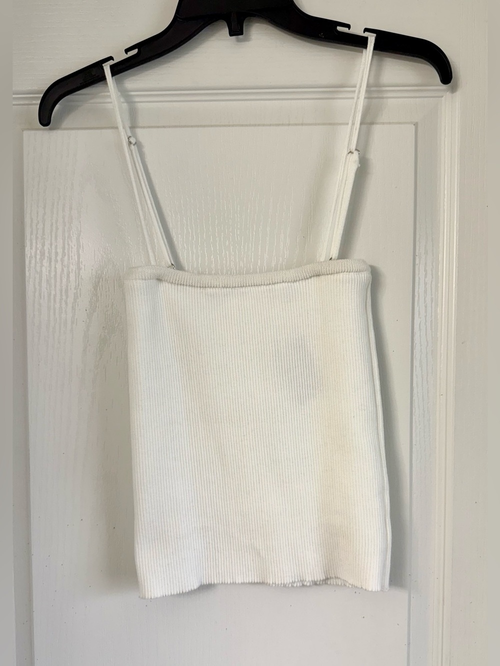 Vestique White Ribbed Knit Spaghetti Strap Tank Top